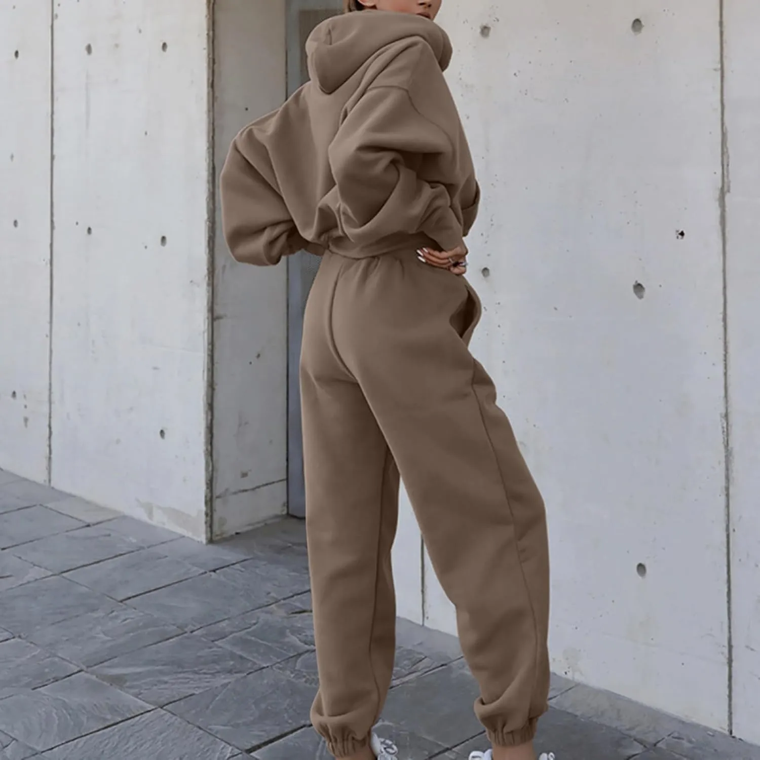 Cropped Hoodies and Jogger Pants Set Women 2 Piece Fleece Lined Fall Outfits Trendy Tracksuits Comfy Sweatsuits
