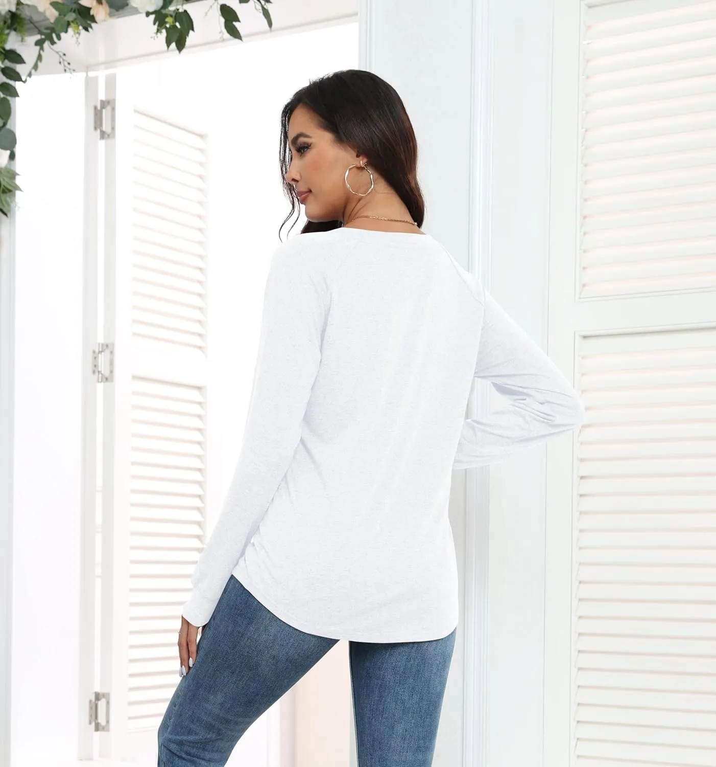 PRIMODA Women's Loose Fit Raglan Long Sleeve Shirts Round Neck Tunic Tops Curved Hem Long T Shirt