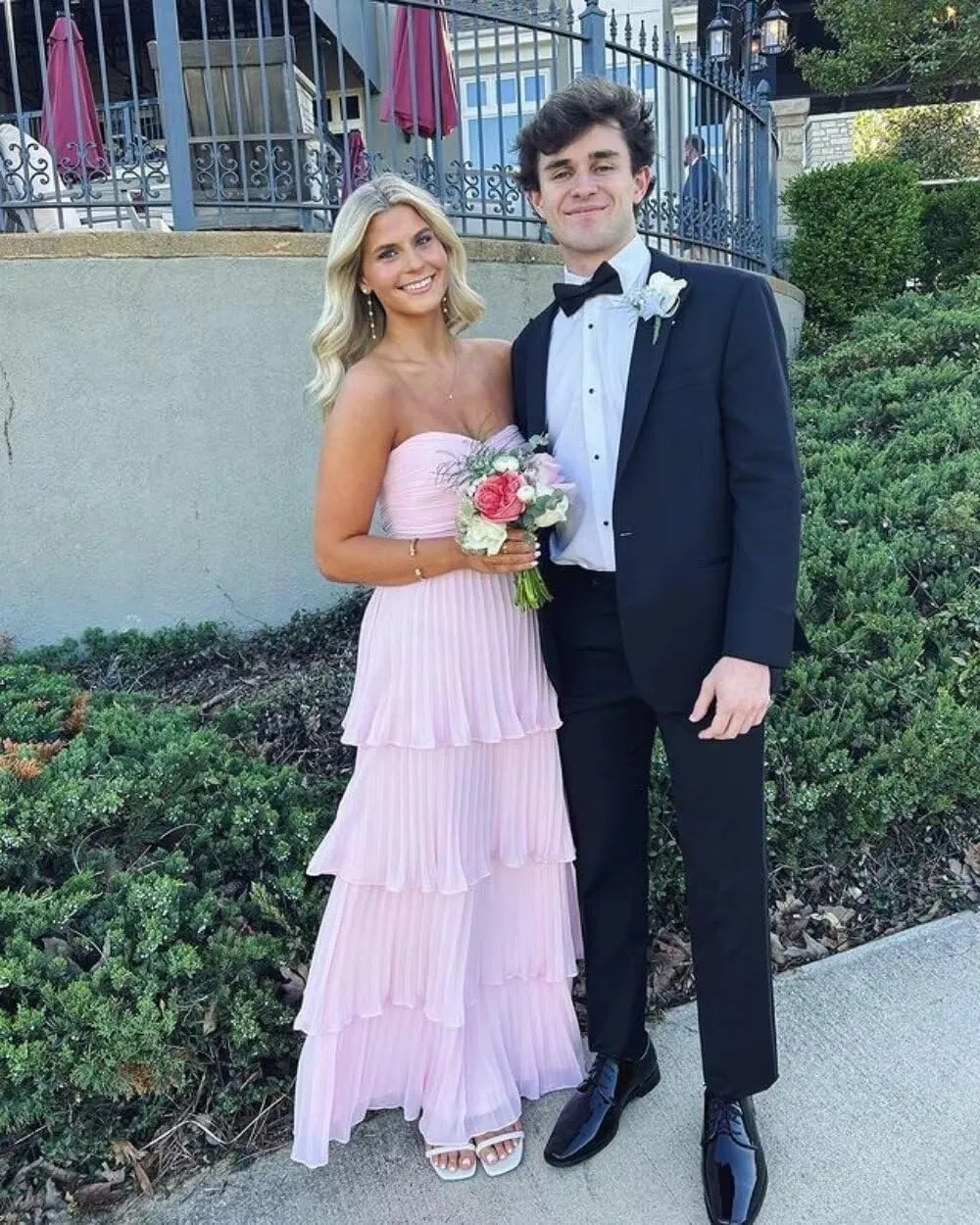 Strapless Prom Dresses 2025 Ruffle Bridesmaid Dresses Tiered Chiffon Formal Evening Dresses