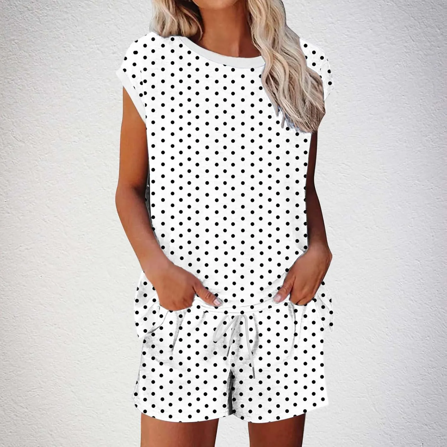 Women's Two Piece Polka Dot Lounge Set Summer Trendy Tee Shirts Drawstring Waist Shorts Matching Vintage Casual Outfit